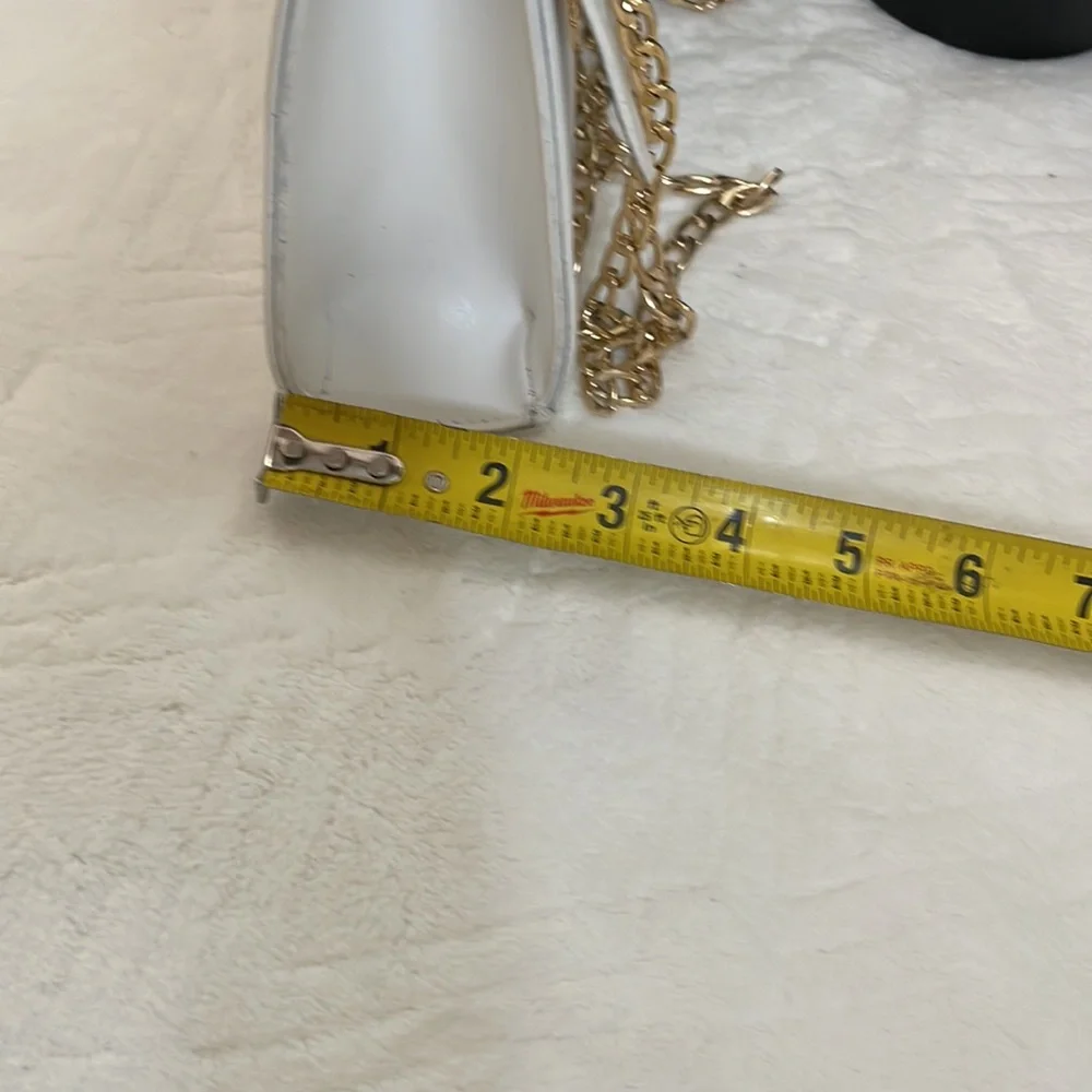 Pretty White Bag - Picture 5 of 8